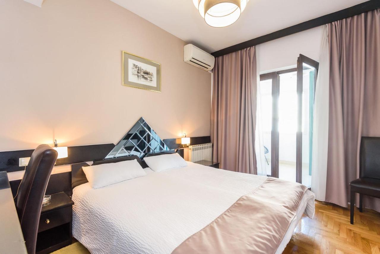 Hotel Mb Metkovic Exterior photo